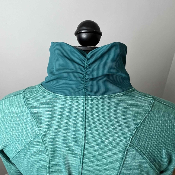 Lululemon Wee Stripe Forage Teal Dark Fuel Kanto Catch Me 1/2 Zip Size 8. Rare!! - Picture 5 of 8